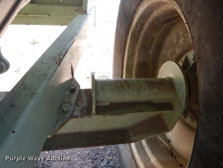 image for item DG5824 Orthman 608-020 grain cart