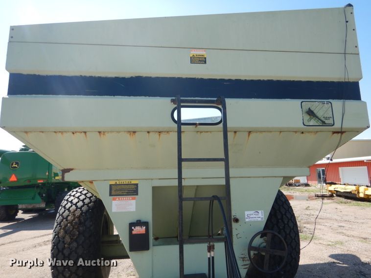 image for item DG5824 Orthman 608-020 grain cart