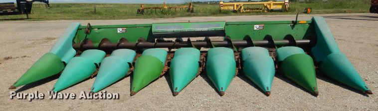 image for item DG5825 John Deere 893 corn head