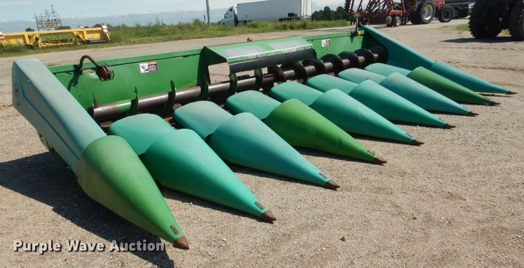 image for item DG5825 John Deere 893 corn head