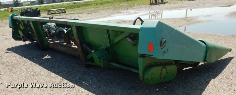 image for item DG5825 John Deere 893 corn head