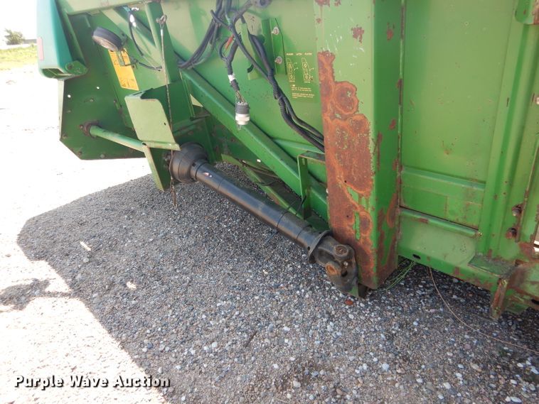 image for item DG5825 John Deere 893 corn head