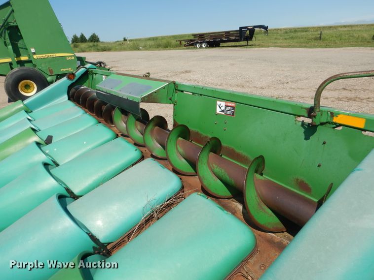 image for item DG5825 John Deere 893 corn head
