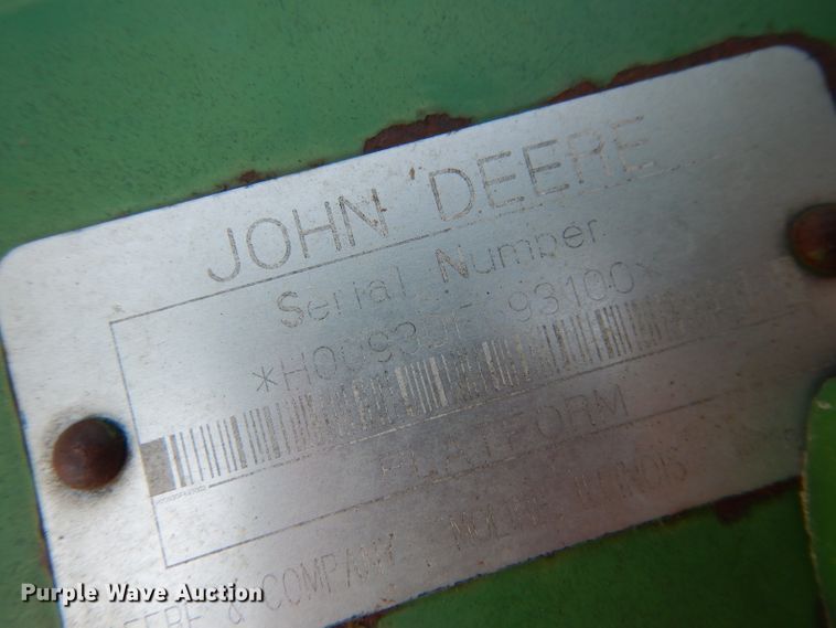 image for item DG5826 2001 John Deere 930F flex head