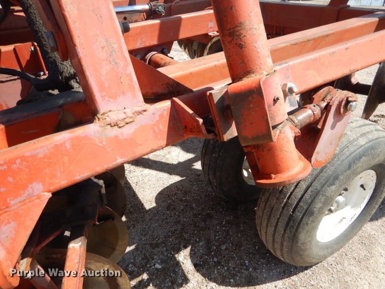 image for item DG5827 Bush Hog 1550 tandem disk