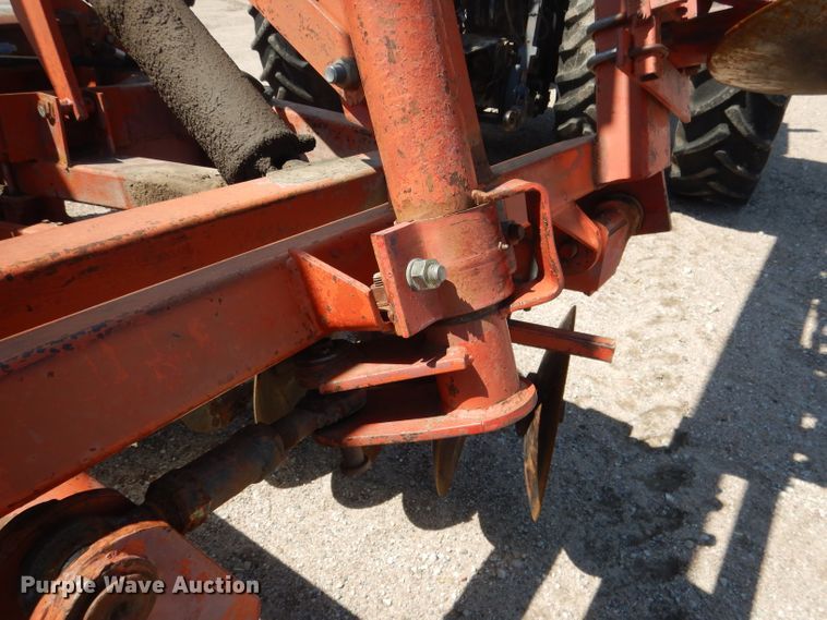 image for item DG5827 Bush Hog 1550 tandem disk