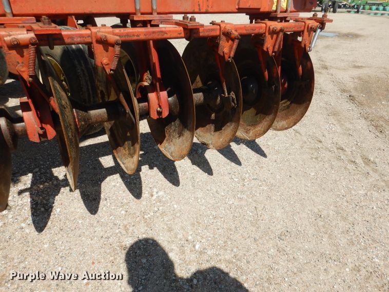 image for item DG5827 Bush Hog 1550 tandem disk