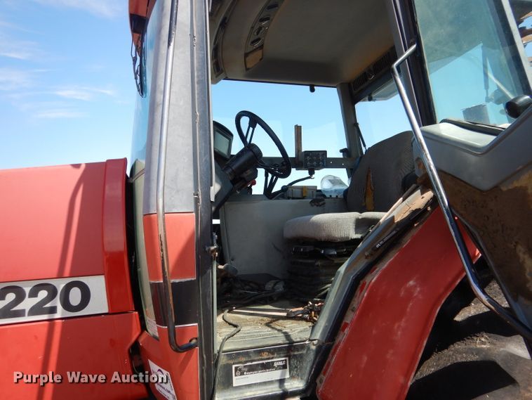 image for item DG5828 1994 Case IH 7220 tractor