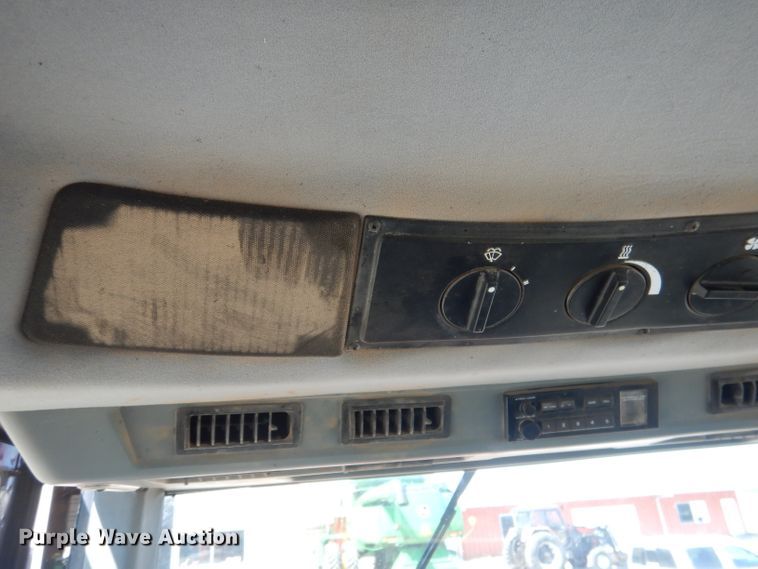 image for item DG5828 1994 Case IH 7220 tractor