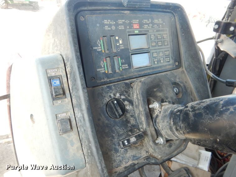 image for item DG5828 1994 Case IH 7220 tractor