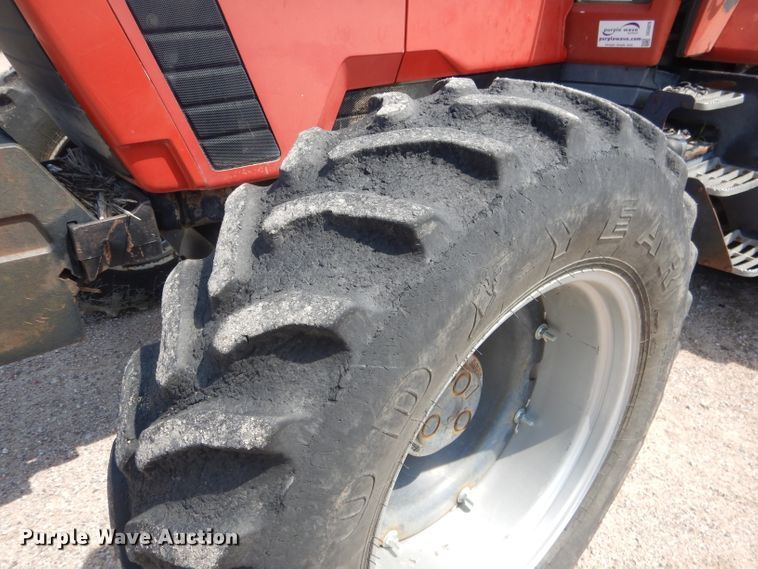 image for item DG5828 1994 Case IH 7220 tractor