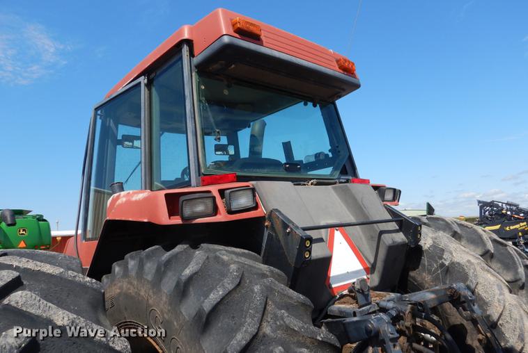 image for item DG5828 1994 Case IH 7220 tractor