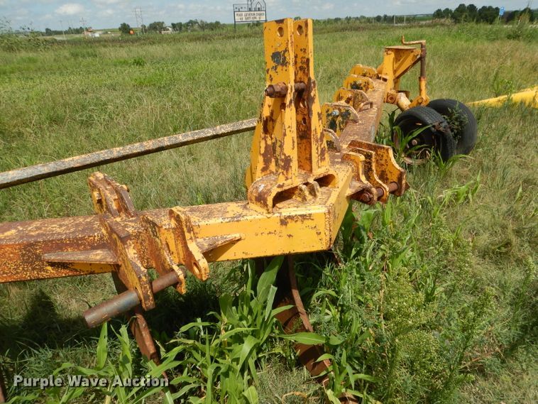 image for item DG5829 V-Shank V-ripper