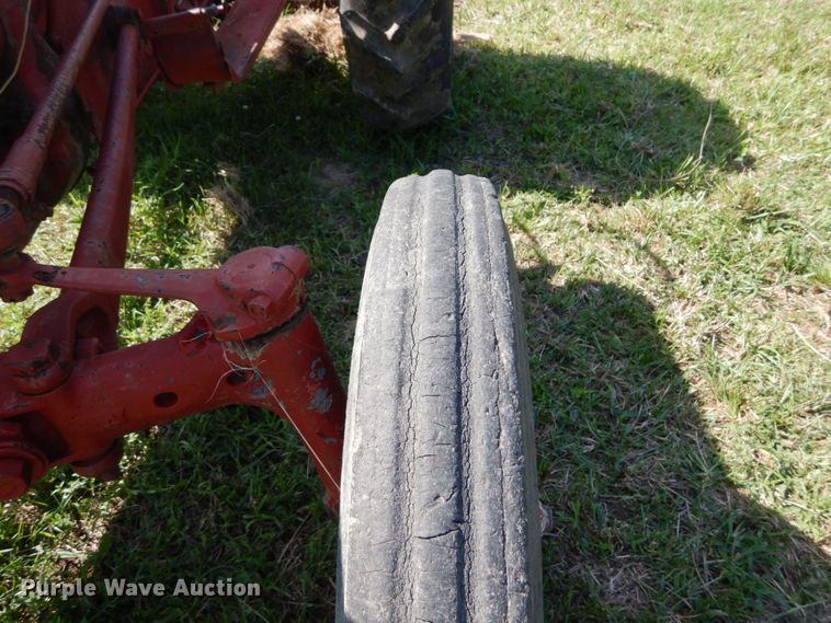 image for item DH2035 Ford 9N tractor