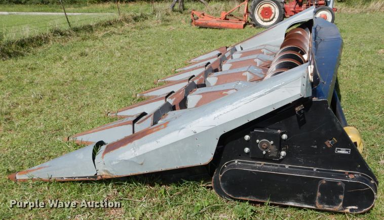 image for item DH2036 AGCO Gleaner Hugger corn head