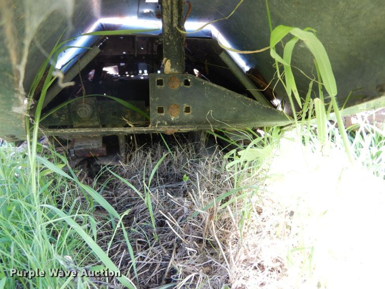 image for item DH2036 AGCO Gleaner Hugger corn head