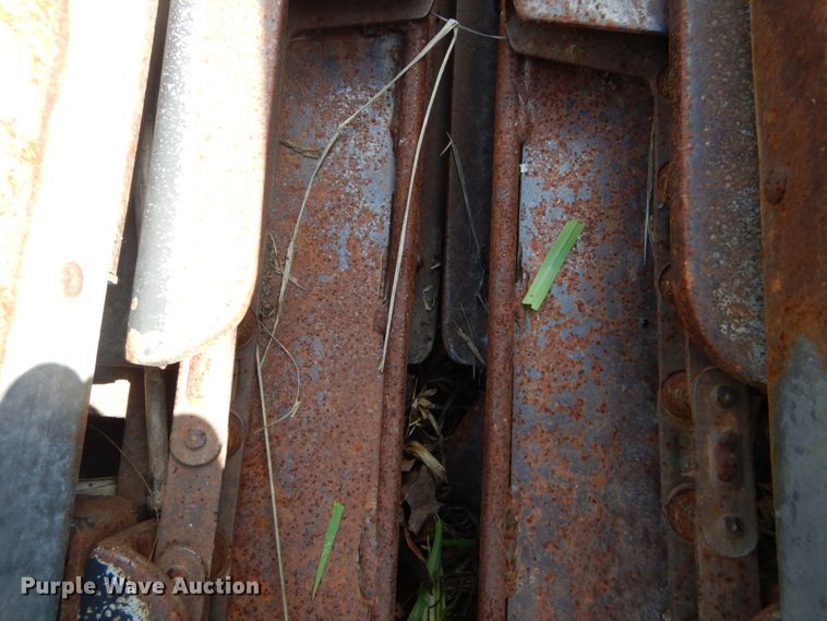 image for item DH2036 AGCO Gleaner Hugger corn head