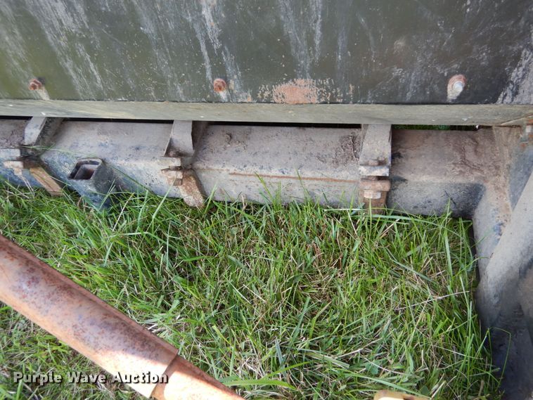 image for item DH2036 AGCO Gleaner Hugger corn head