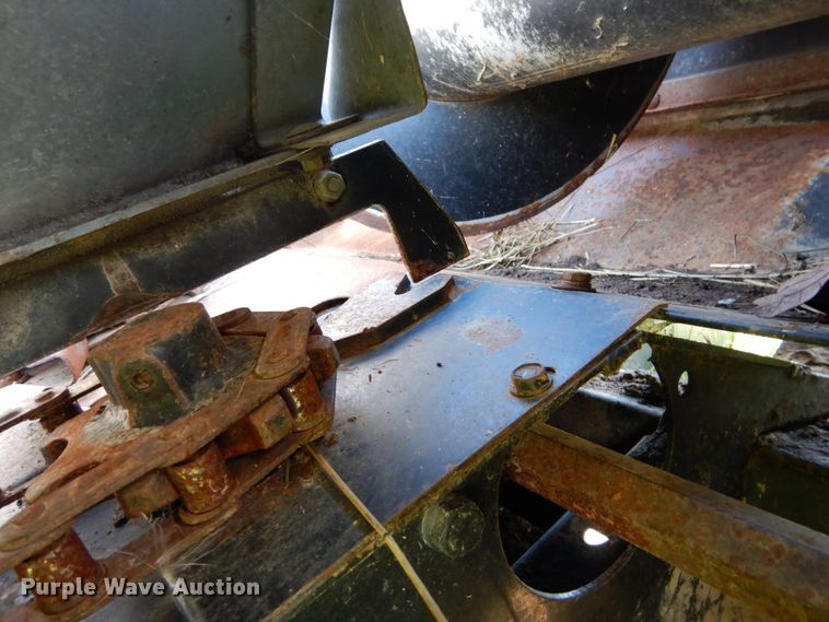 image for item DH2036 AGCO Gleaner Hugger corn head