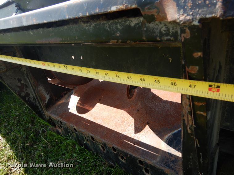 image for item DH2036 AGCO Gleaner Hugger corn head