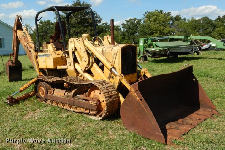 image for item DH2038 1971 John Deere 450B track loader
