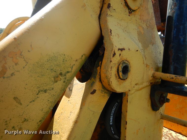 image for item DH2038 1971 John Deere 450B track loader