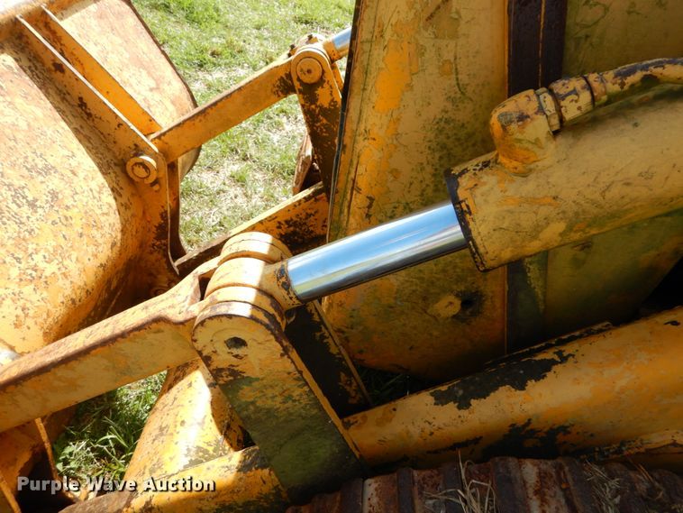 image for item DH2038 1971 John Deere 450B track loader