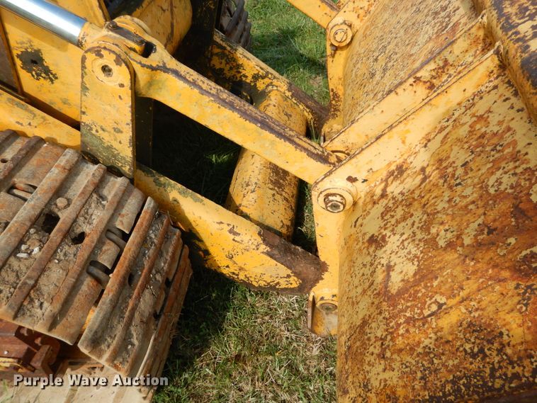 image for item DH2038 1971 John Deere 450B track loader