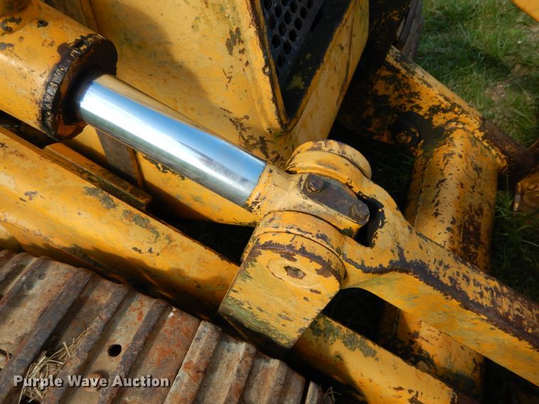 image for item DH2038 1971 John Deere 450B track loader