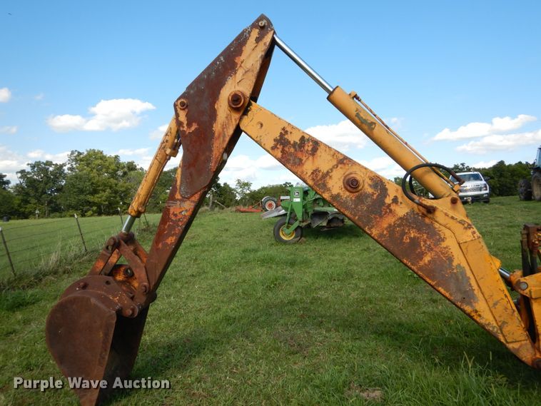 image for item DH2038 1971 John Deere 450B track loader