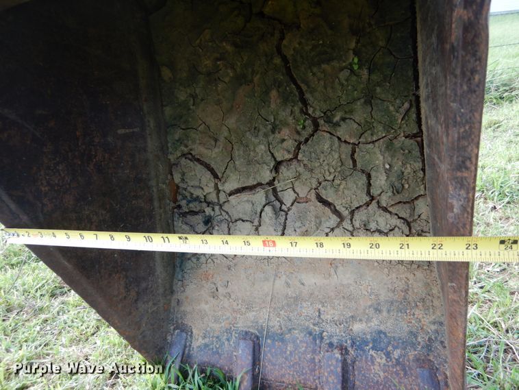 image for item DH2038 1971 John Deere 450B track loader