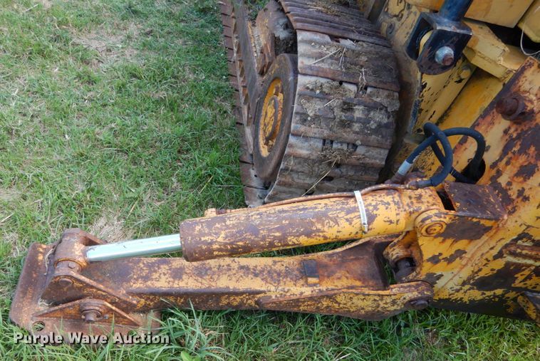 image for item DH2038 1971 John Deere 450B track loader