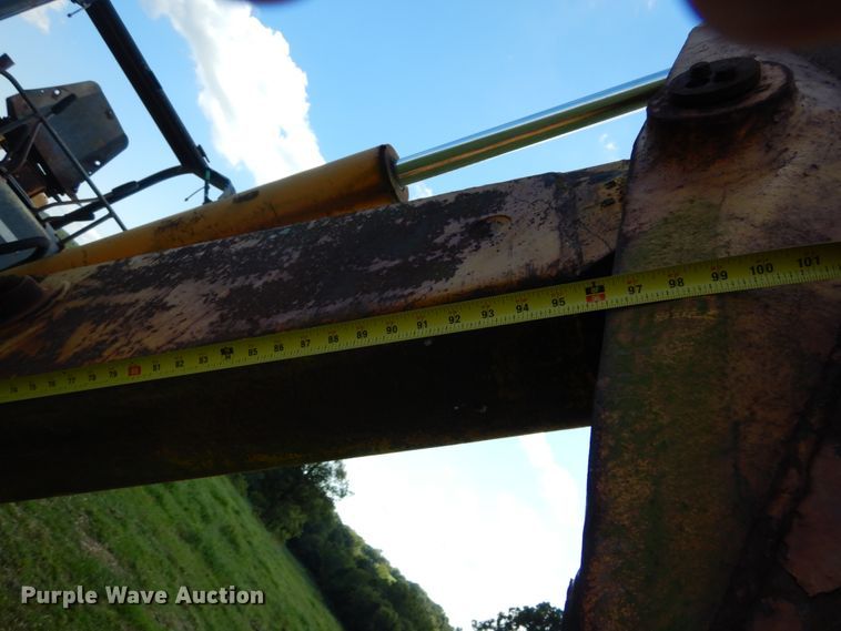 image for item DH2038 1971 John Deere 450B track loader