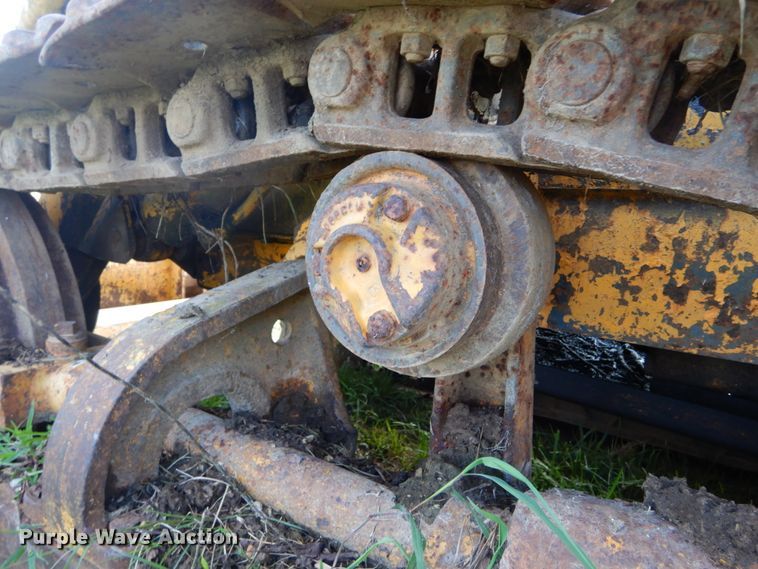 image for item DH2038 1971 John Deere 450B track loader