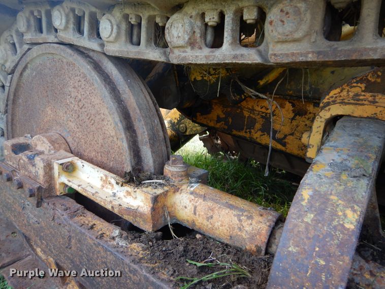 image for item DH2038 1971 John Deere 450B track loader