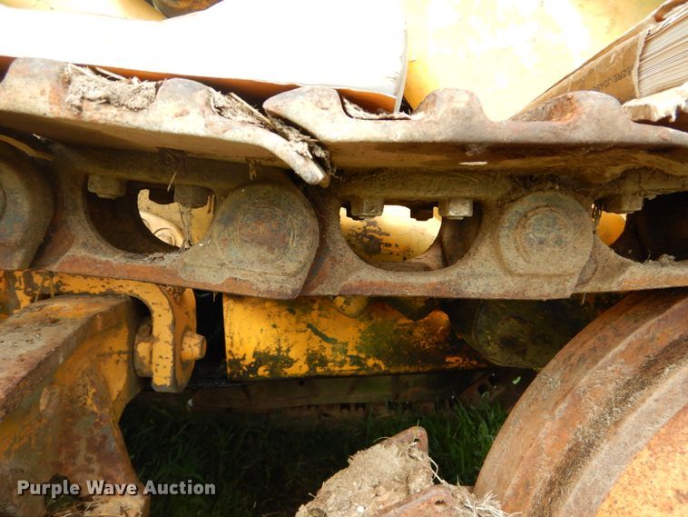 image for item DH2038 1971 John Deere 450B track loader