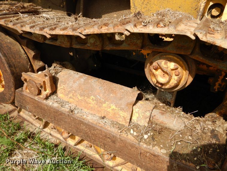 image for item DH2038 1971 John Deere 450B track loader