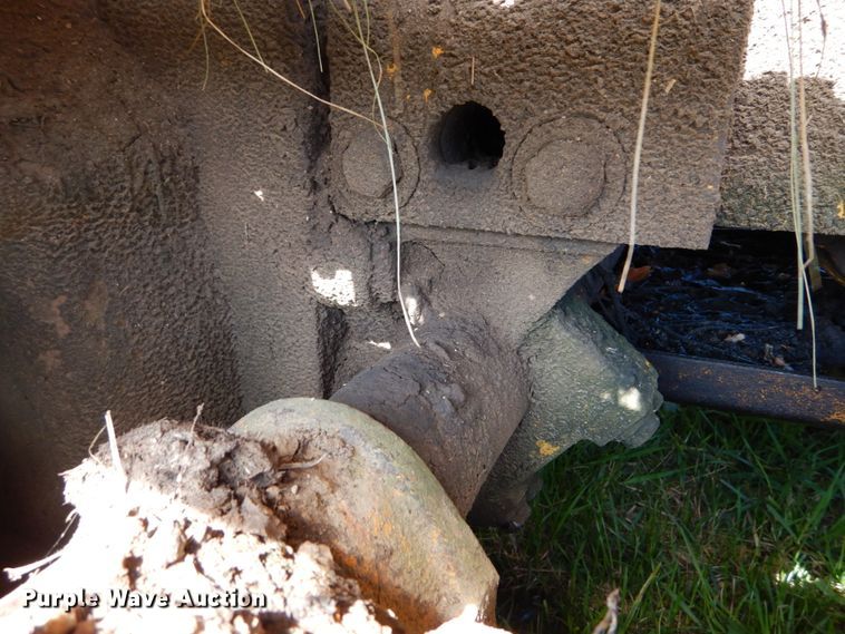 image for item DH2038 1971 John Deere 450B track loader