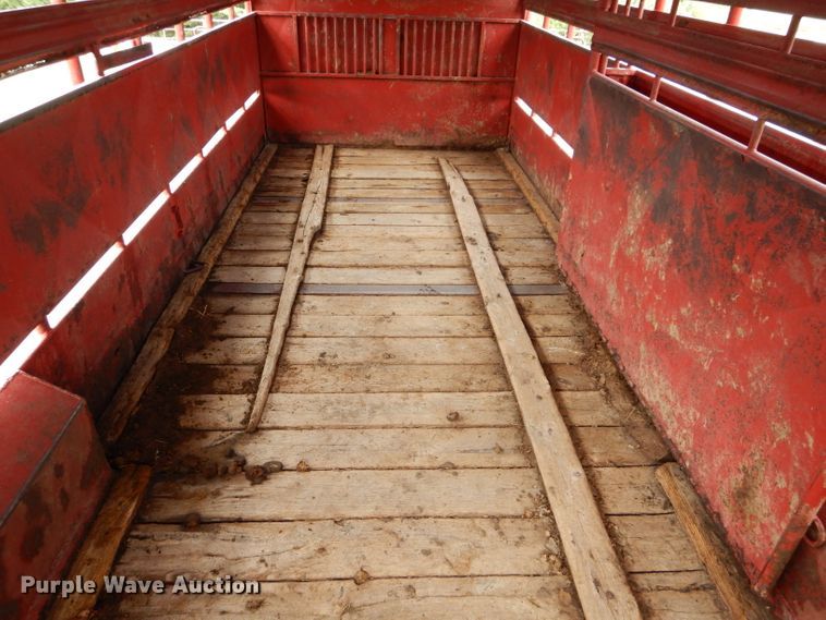 image for item DH2511 1991 Coose livestock trailer