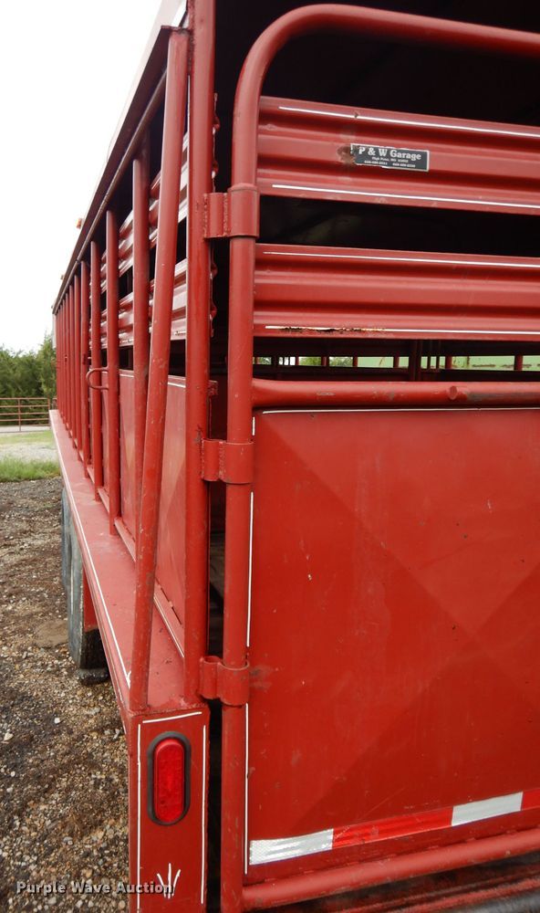 image for item DH2511 1991 Coose livestock trailer