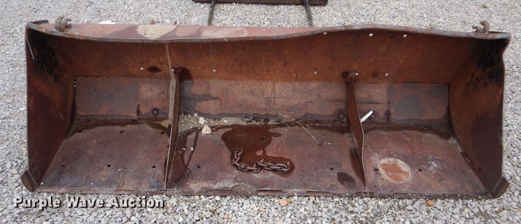 image for item DH2513 1981 International 1086 tractor