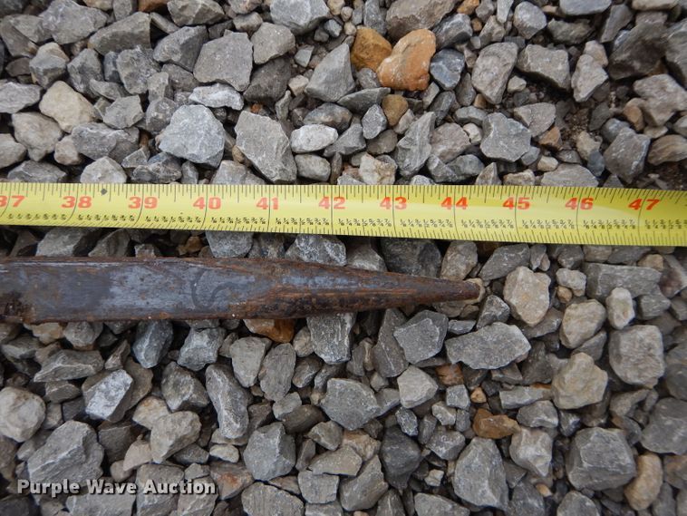 image for item DH2513 1981 International 1086 tractor