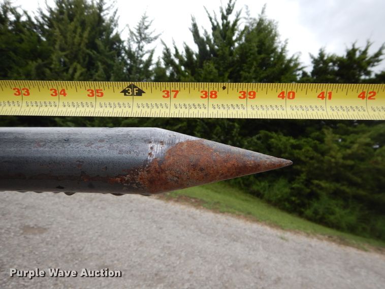 image for item DH2513 1981 International 1086 tractor