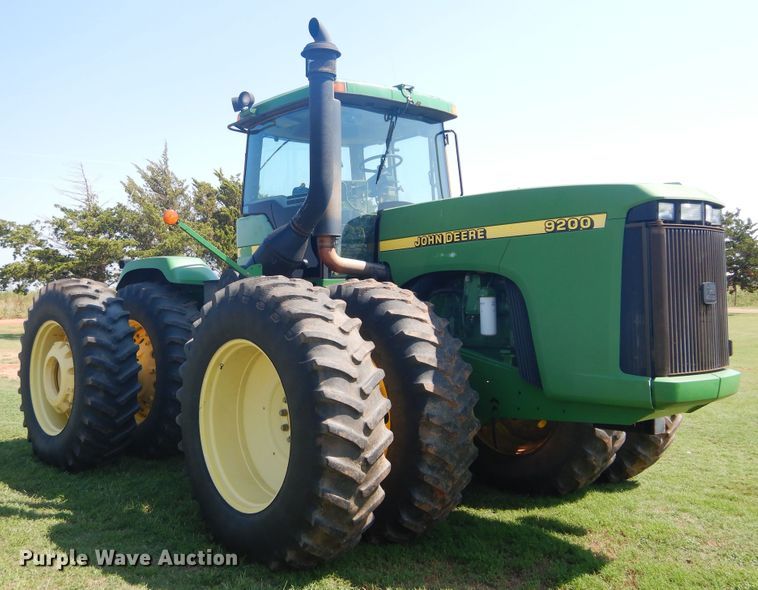image for item DH3556 1999 John Deere 9200 4WD tractor