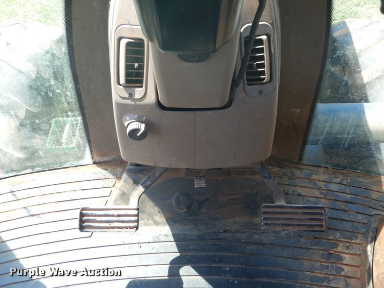 image for item DH3556 1999 John Deere 9200 4WD tractor