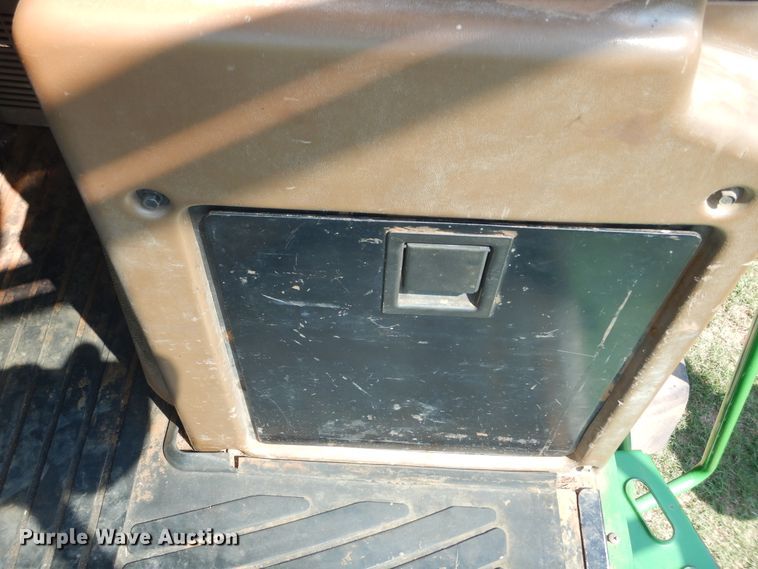 image for item DH3556 1999 John Deere 9200 4WD tractor