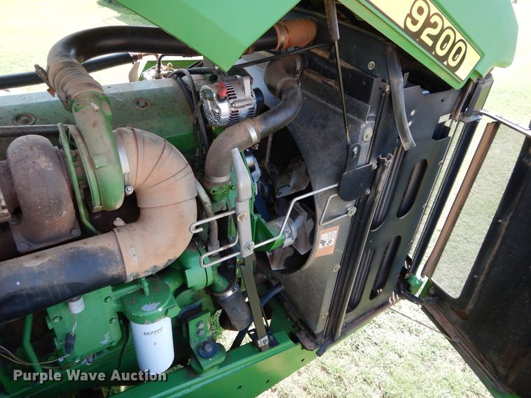 image for item DH3556 1999 John Deere 9200 4WD tractor