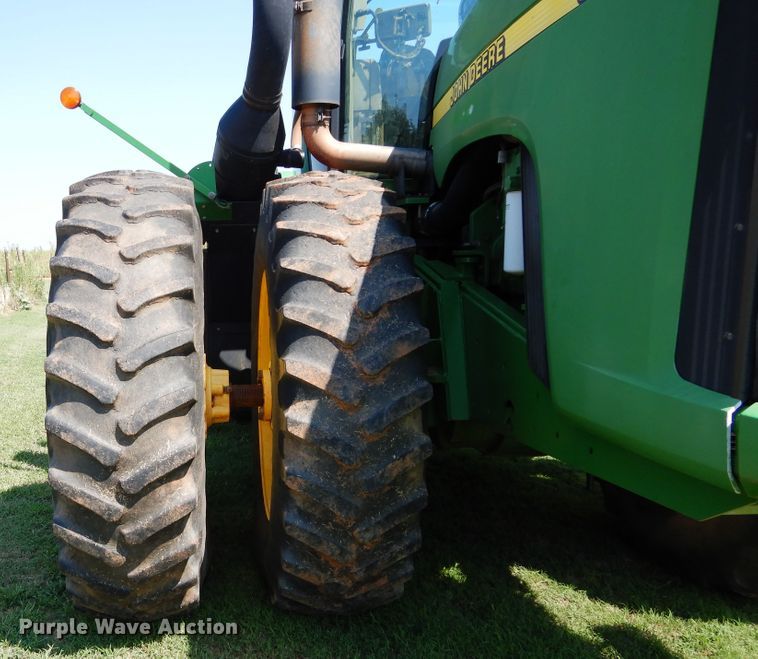 image for item DH3556 1999 John Deere 9200 4WD tractor