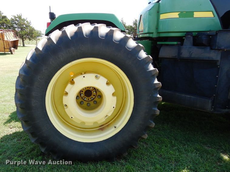 image for item DH3556 1999 John Deere 9200 4WD tractor