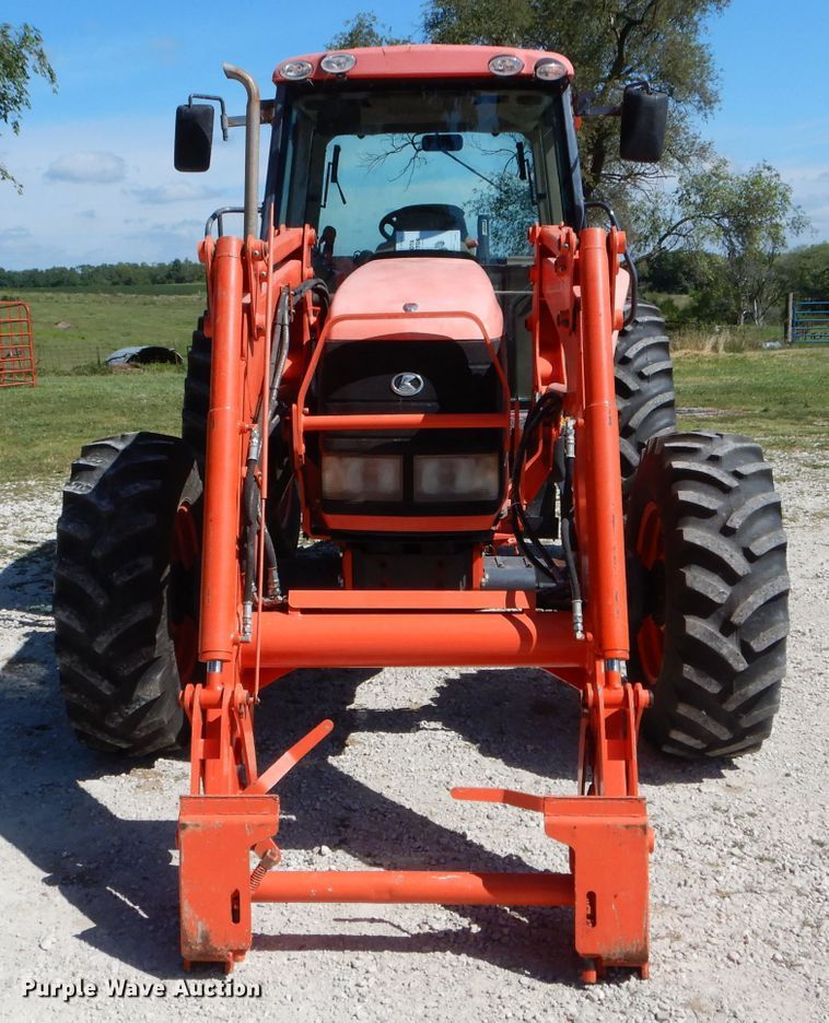 image for item DH6078 2007 Kubota M108X MFWD tractor